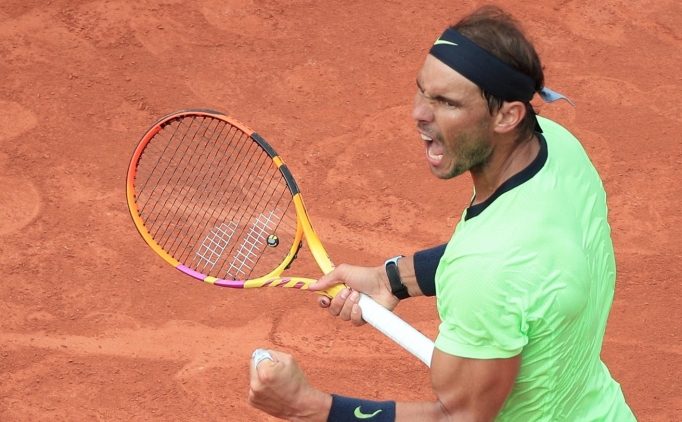 Rafael Nadal rahat tempoda �eyrek finalde