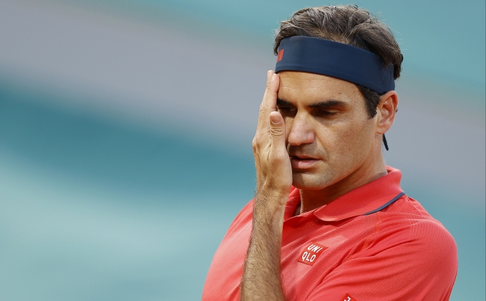 Roger Federer, Fransa Ak'tan ekildi