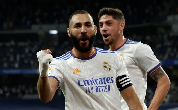Real Madrid, Valencia deplasman�nda 2 dakika d�nd�