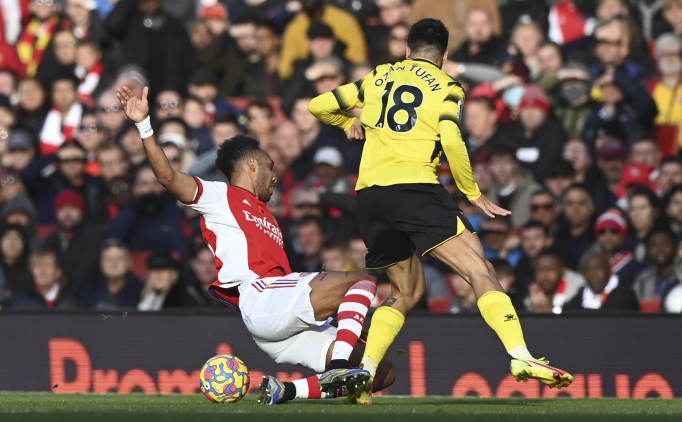 Ozan Tufan oynad�, Arsenal kazand�