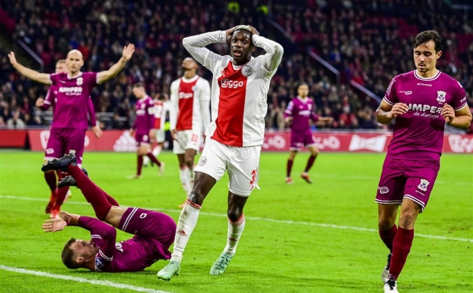 Ajax �st �ste 2. ma��nda gol ��karamad�