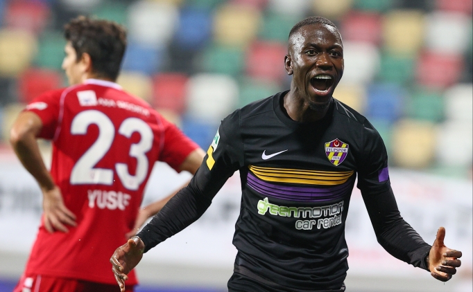 Ey�pspor, �zmir'de zirveye tutundu