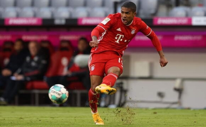 Douglas Costa Gremio ile imzalıyor
