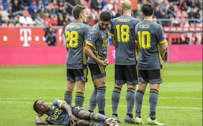 UEFA Konferans Ligi başladı, Feyenoord takıldı