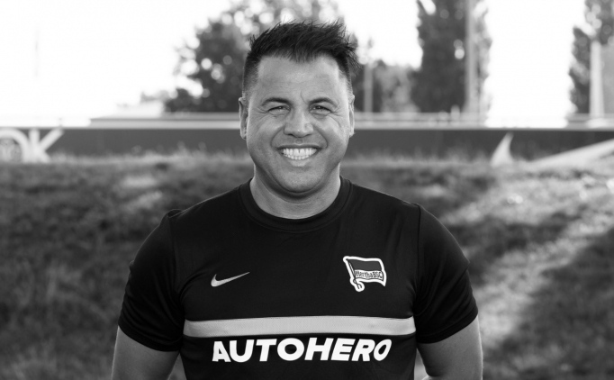 Almanya'da T�rk hoca koronavir�se yenik d��t�