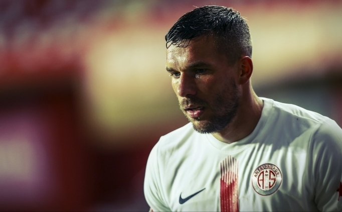 Adana Demirspor, Poldi ve Linnes'in peinde!