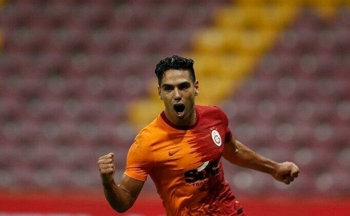 Galatasaray, Falcao'yla yollar� ay�rd�!