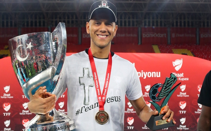 Josef de Souza'dan Fenerbah�e'ye g�nderme