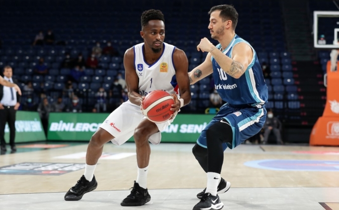 Anadolu Efes, T�rk Telekom'u ge�ti