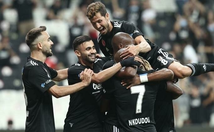 Beikta'ta 3 forma iin sava kt!