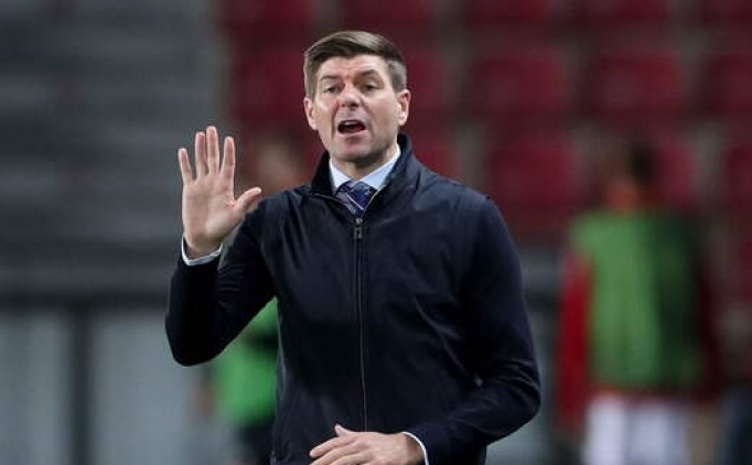 Newcastle United'�n ilk icraat� yeni hoca