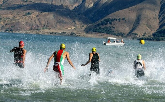 Avrupa Triatlon Birli�i kurullar�nda �� T�rk �ye g�rev yapacak
