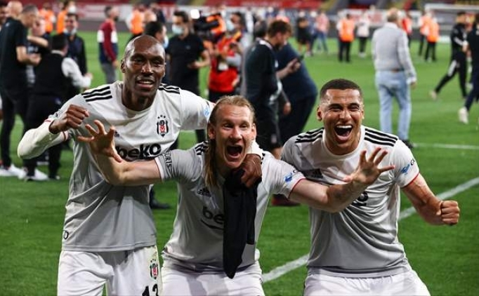 Vida vedala�t�, �ebi'den ayr�l�k a��klamas�