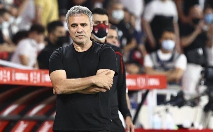 Kosova Milli Tak�m�'nda Ersun Yanal s�rprizi!