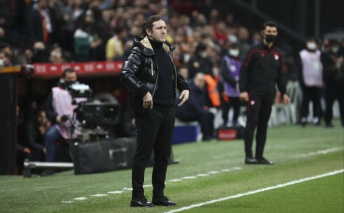 �stanbulspor'da Fatih Tekke sesleri!