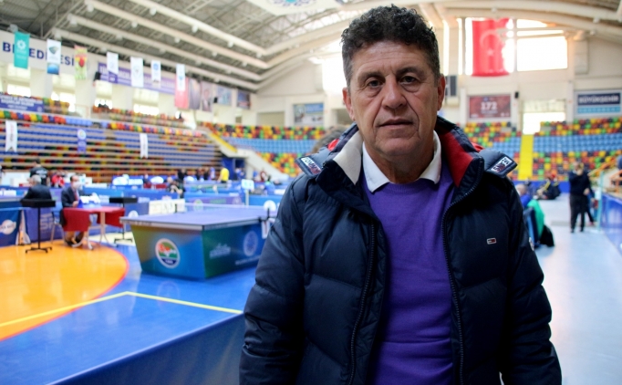 Kovid-19, masa tenisinde sporcu saysn drd