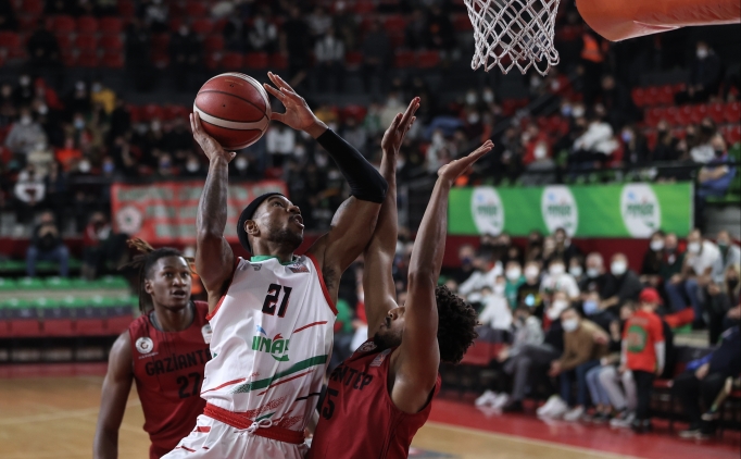 Pnar Karyaka, Gaziantep Basketbol'u malup etti