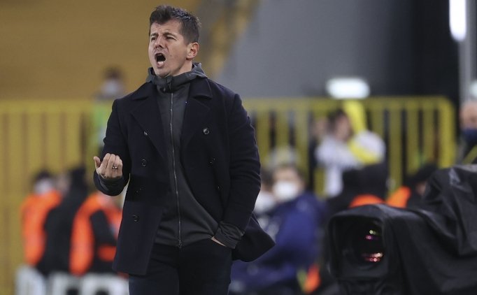Kad�k�y'de Emre Bel�zo�lu tezah�ratlar�