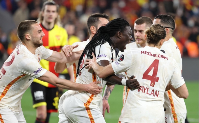 Galatasaray' bekleyen zorlu fikstr!