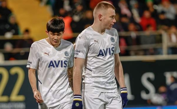 Fenerbah�e'de stoper alternatifleri haz�r!