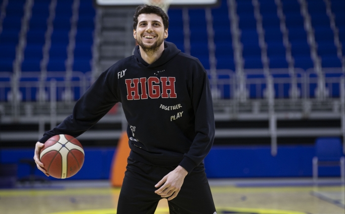 Berkay Candan: 'Ad�m�z� alt�n harflerle yazd�raca��z'