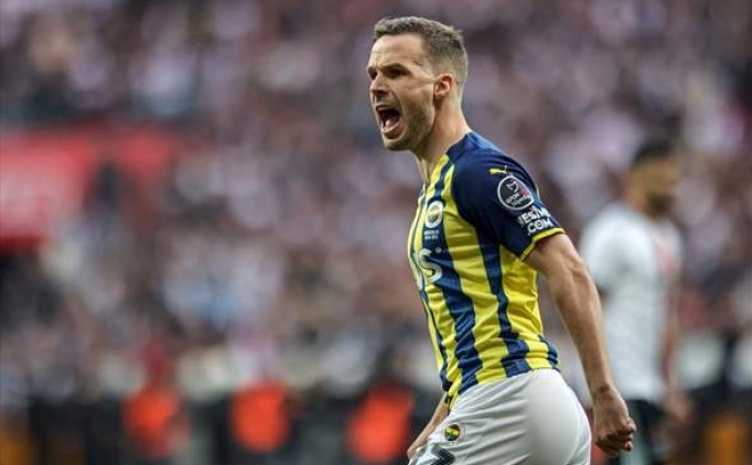 Fenerbah�e'de yabanc� say�s� d���nd�r�yor...