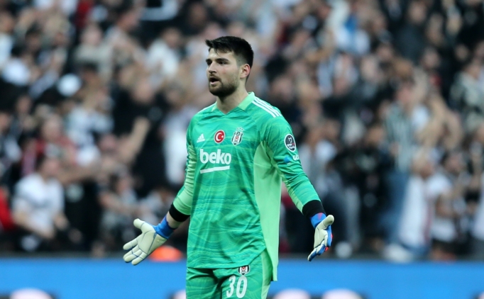 Be�ikta�'tan Ersin ve R�dvan a��klamas�