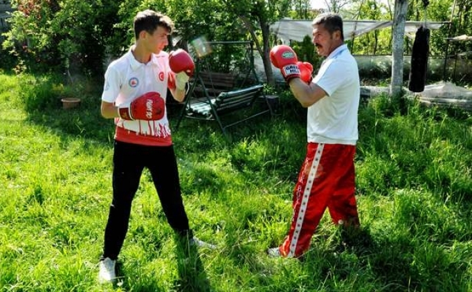 Avrupa ���nc�s� wushucu, g�z�n� d�nya �ampiyonlu�una dikti