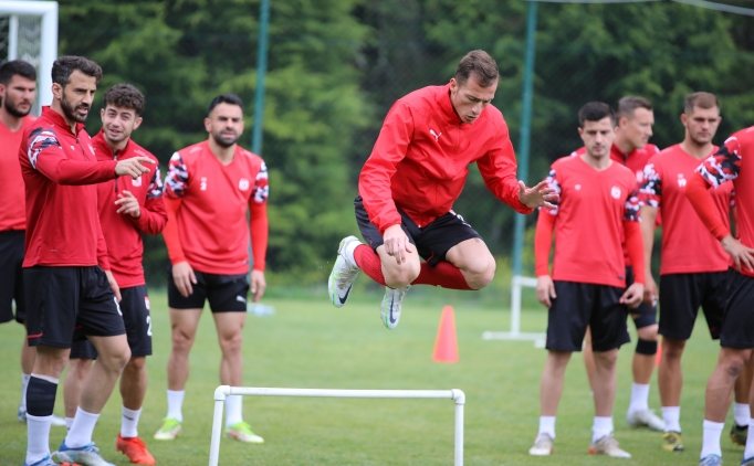 Sivasspor'un rakibi Nefti Bak