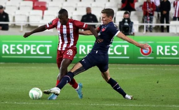 Sivasspor ilk manda 1 puan ald