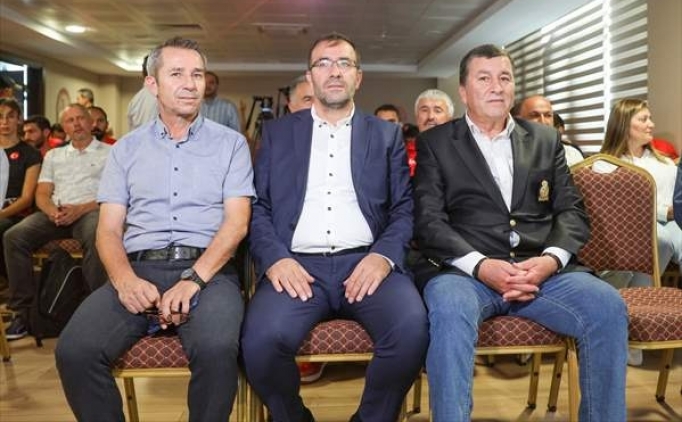 Atletizm Federasyonu Ba�kan� �intimar, �zmir'de olimpik sporcularla bulu�tu