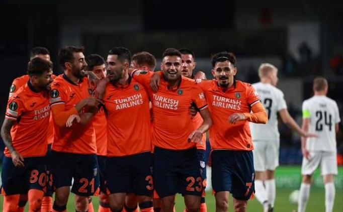 Fiorentina - Ba�ak�ehir: 11'ler