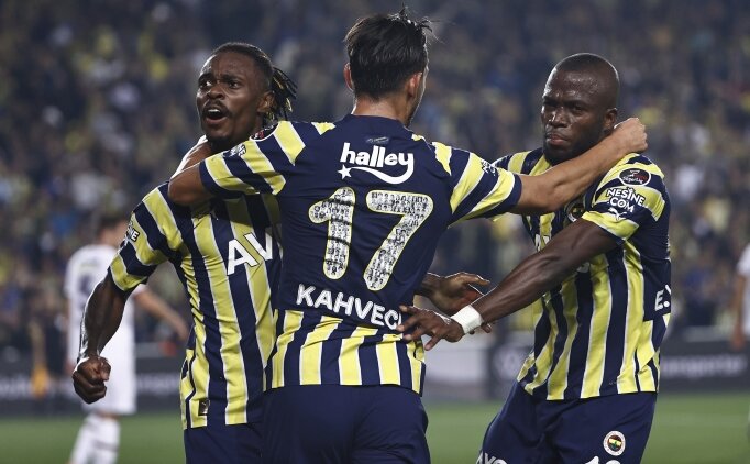 Fenerbah�e, ligde ve Avrupa'da gol olup ya��yor!