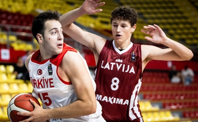 U16 milli basketbolcular, Letonya'yı devirdi