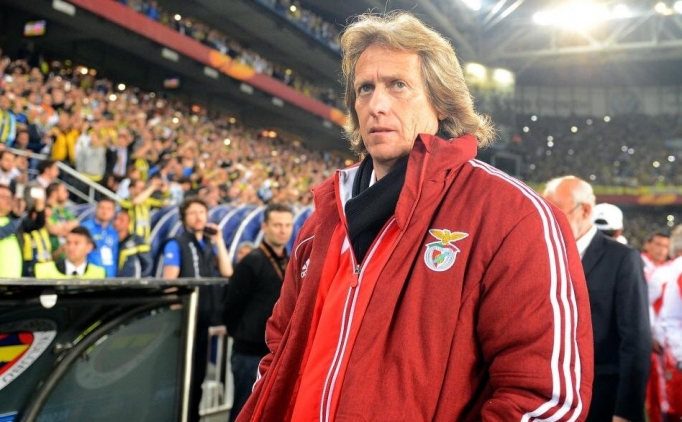 Jorge Jesus'un yard�mc�s�ndan T�rk�e payla��m!