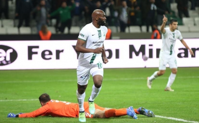 Giresunspor Doukara'dan savunma istedi!