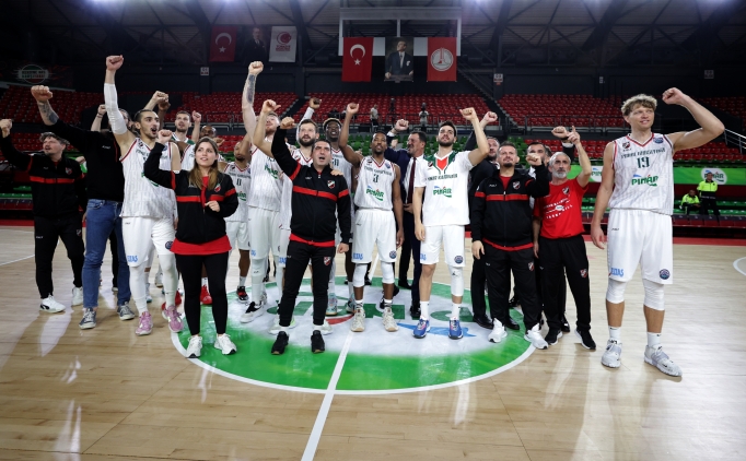 P�nar Kar��yaka, Reggio Emilia'ya ge�it vermedi