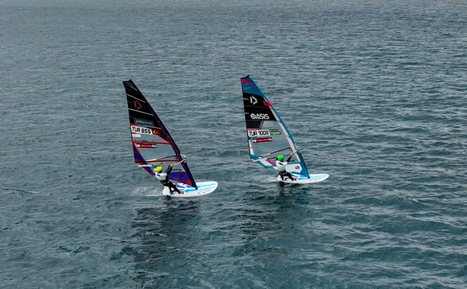 PWA �ocuklar ve Gen�ler R�zgar S�rf� D�nya Kupas�, ba�lad�!