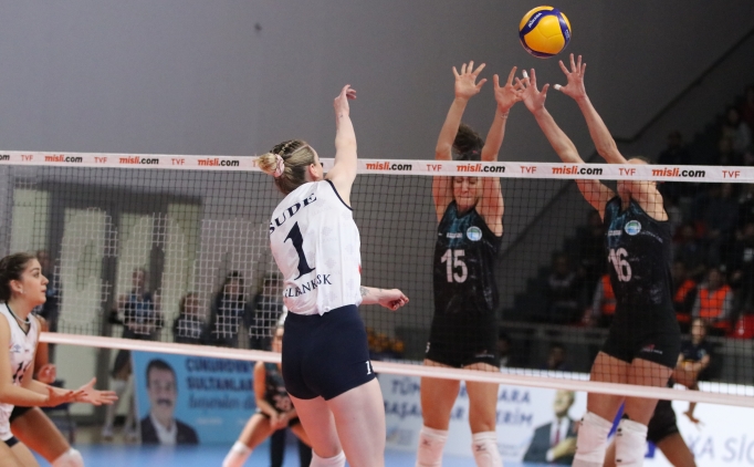 �ukurova Belediyesi, �lbank kar��s�nda zorlanmad�!