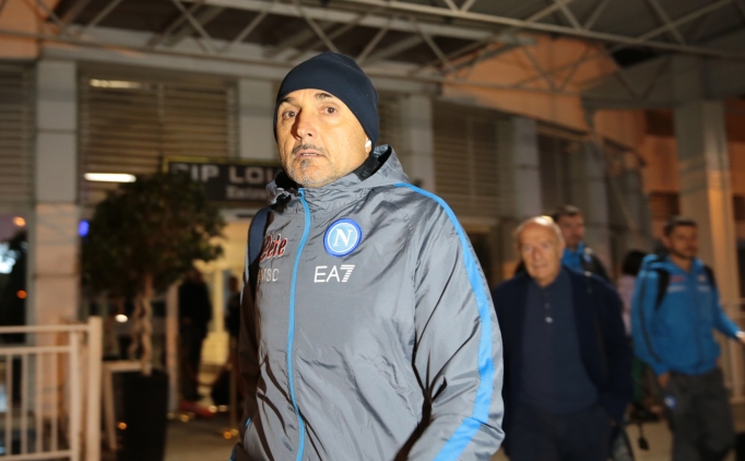 Napoli, T�rkiye'ye geldi