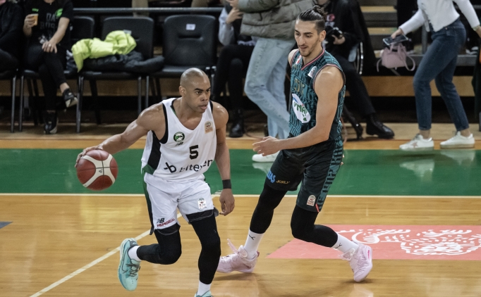 P�nar Kar��yaka, Dar���afaka'y� ge�ti