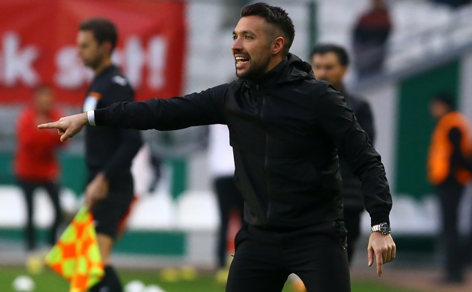 Farioli: 'Hakem ma�� y�netemedi!'