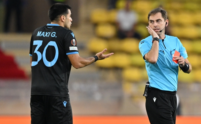 UEFA'dan Maxi Gomez'e a��r ceza