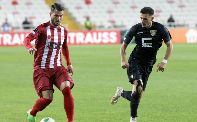 Robin Yal��n 'Alt s�ralar bize yak��m�yor'