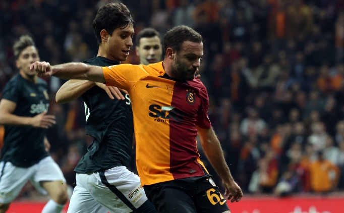 Galatasaray'�n y�ld�z� Juan Mata hay�r i�lerinde �al���yor