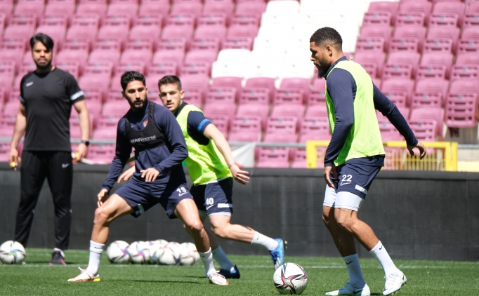 Hatayspor'da haz�rl�klar devam etti