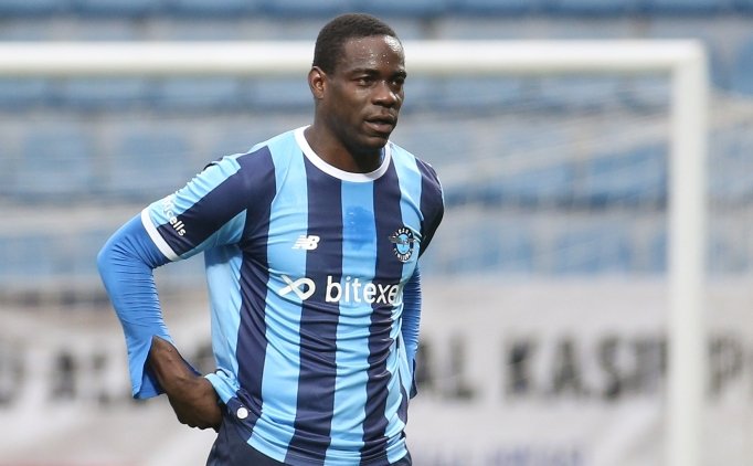 Mario Balotelli i�in transfer a��klamas�