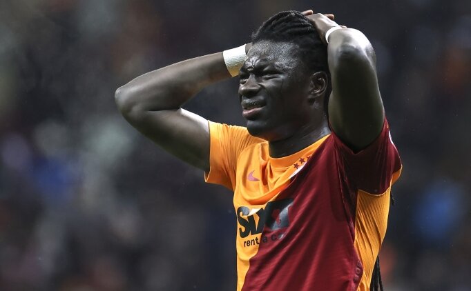Galatasaray tan�nmaz halde! Rekorlar tersten k�r�l�yor...