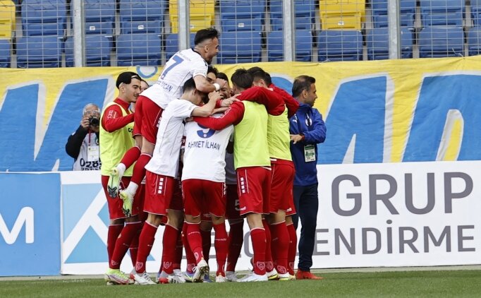 Ankara'da her �ey var: 5 gol, k�rm�z� kartlar, ka�an penalt�...