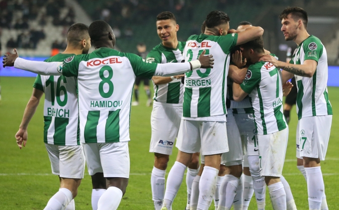 Giresunspor kazand� ve S�per Lig'de kald�!